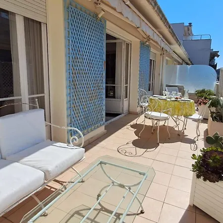 Апартаменты Le California T3 *