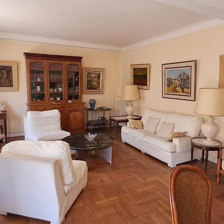 Appartement Le California T3 *