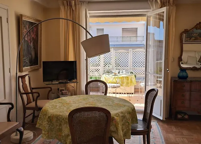 Apartament Le California T3
