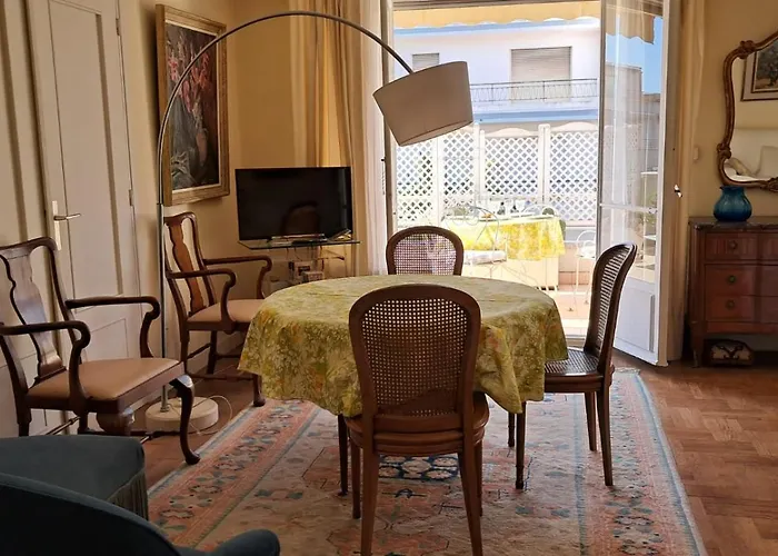 Apartament Le California T3